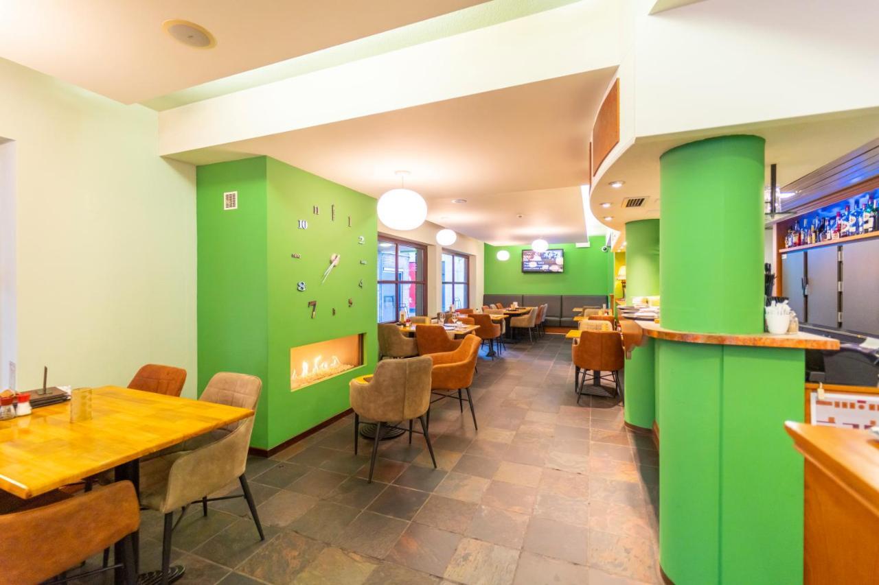 Hotel Ambiotel Tongeren Zewnętrze zdjęcie